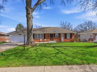 4821 Bond St, Shawnee, KS 66203