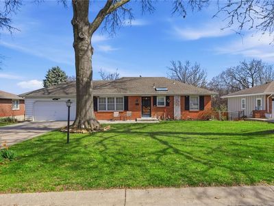 4821 Bond St, Shawnee, KS, 66203