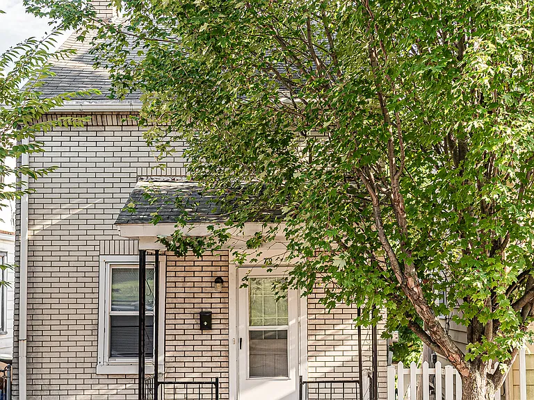 79 W Ettwein St — Photo 17