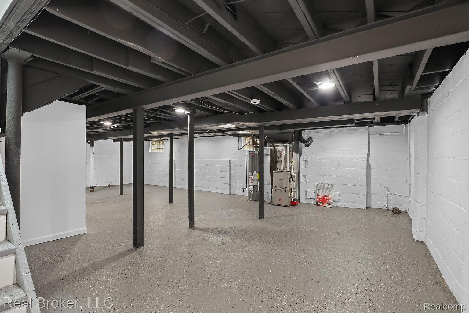 187 Leroy St, photo 26