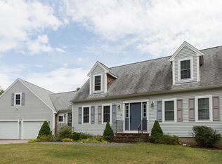 35 Valley St, Pembroke, MA 02359
