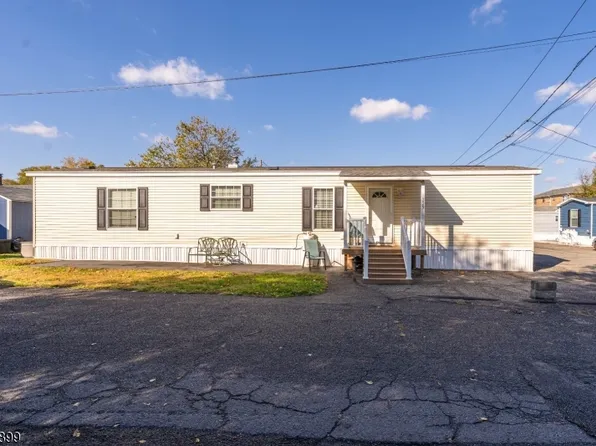 225 Albert St, Lodi Boro, NJ 07644