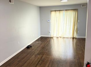 192 S 8th St, Newark, NJ 07103