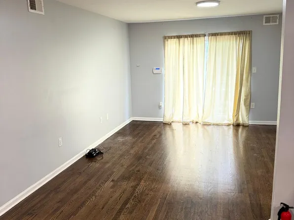 192 S 8th St, Newark, NJ 07103