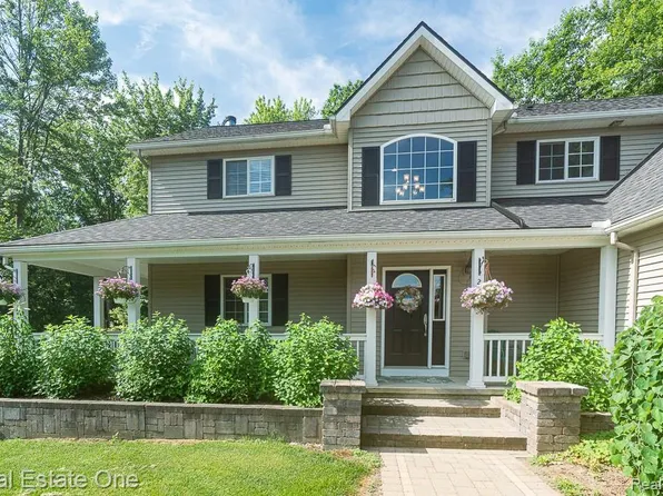 2691 Fox Cv, Oxford, MI 48370