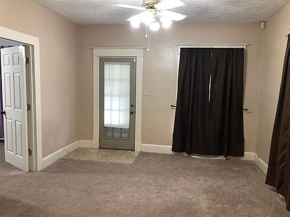 2nd image of 926 S 18th St