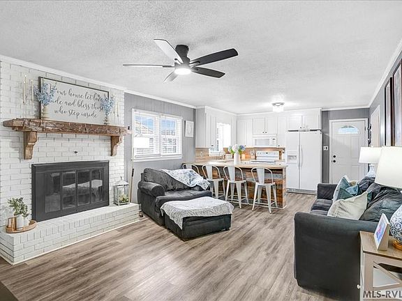 3rd image of 602 Cleveland St
