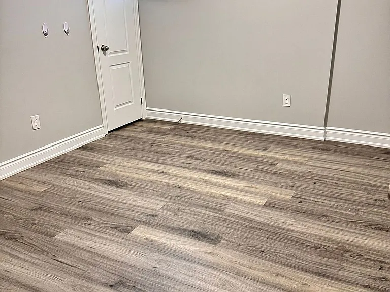 4 Gollop Cres — Photo 11