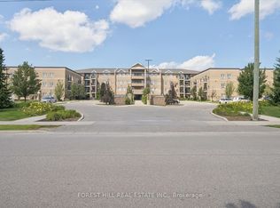 481 Rupert Ave #112, Whitchurch Stouffville, ON L4A 1Y7