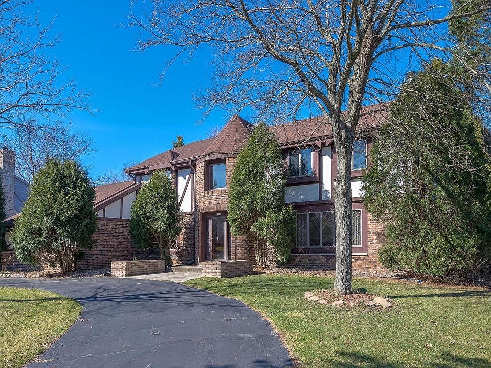 1st image of 1645 Barrington Woods Dr