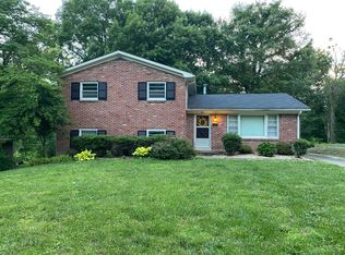 64 Winifrede Ln, Louisville, KY 40206