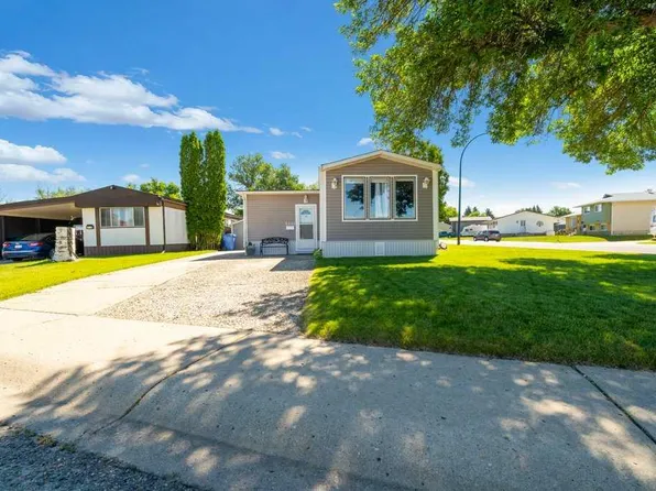 2391 E Gardner Pl SE, Medicine Hat, AB T1B 1A4