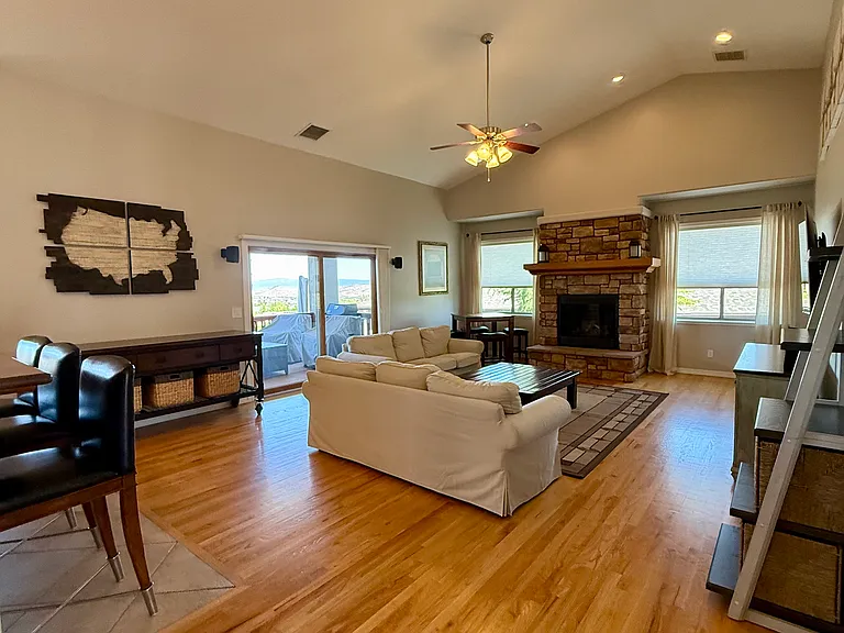 245 Mountain Myrtle Cir — Photo 8