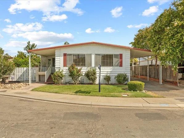 2137 Key West Ln, Modesto, CA 95350