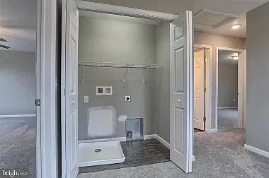 18 Chloe Dr #1 — Photo 8
