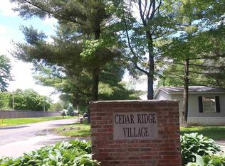 701 Fischer Rd #230, Creve Coeur, IL 61610