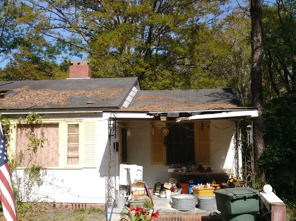 230 S Bamboo St, Jesup, GA 31546