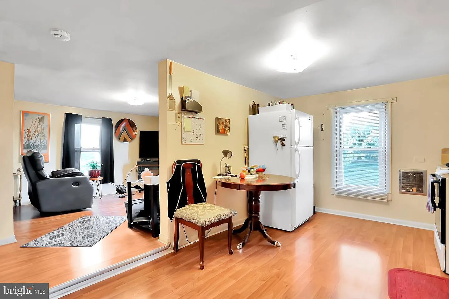 1 bed, 800 sqft, $1,300 — Photo 3