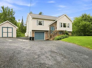 73 Penny Ln, Halifax, NS B3Z 1P5