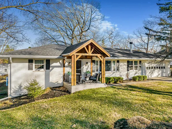853 Van Slyke DRIVE, Fontana, WI 53125