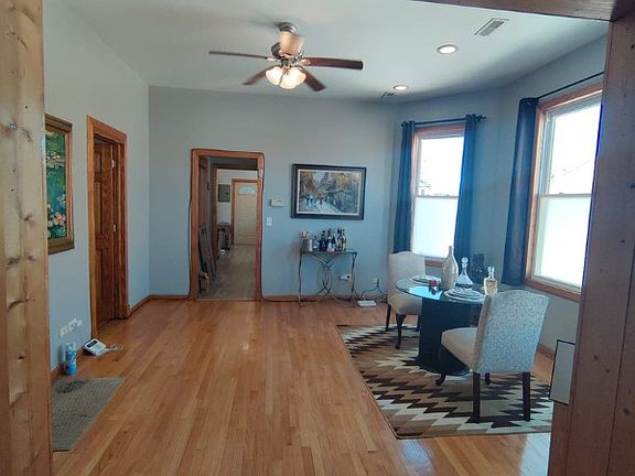 3rd image of 10154 S Avenue H #L