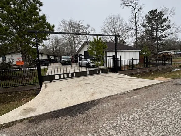 21601 County Road 3747, Splendora, TX 77372