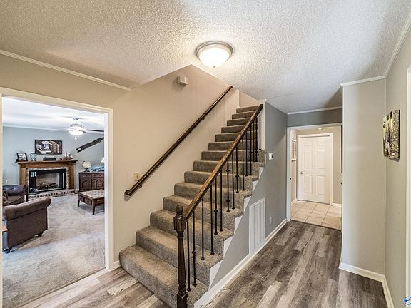 5th image of 4204 Juniper Dr NW