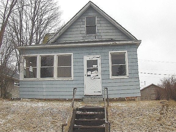 1st image of 212 Cherry St