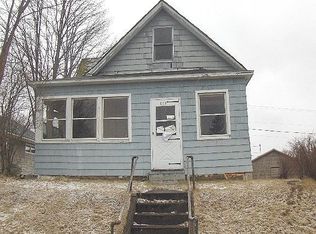 212 Cherry St, Iron River, MI 49935