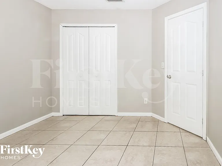 662 SW Sandbar Ter — Photo 13