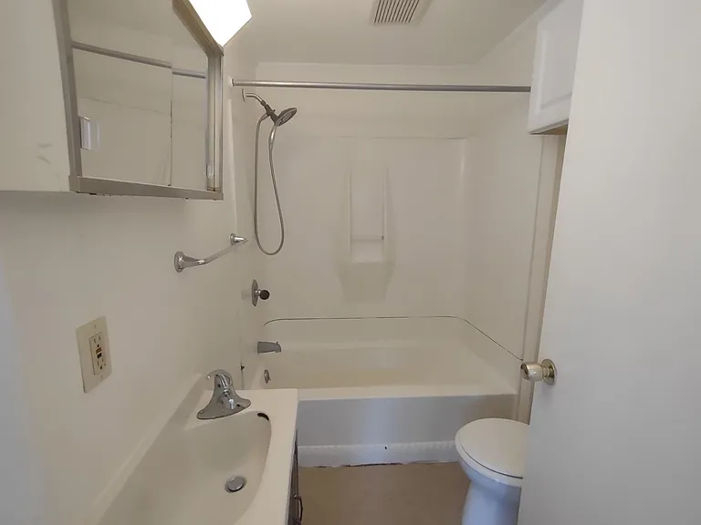 9 Merchant St #2 — Photo 8