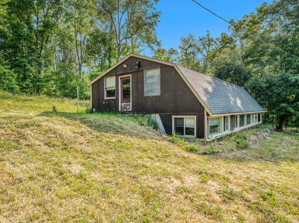 11306 S 2nd St, Schoolcraft, MI 49087