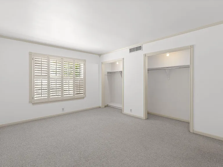 2601 Bellefontaine St #B105 — Photo 17