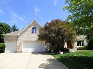 304 Briargate Ln, Deer Park, IL 60010