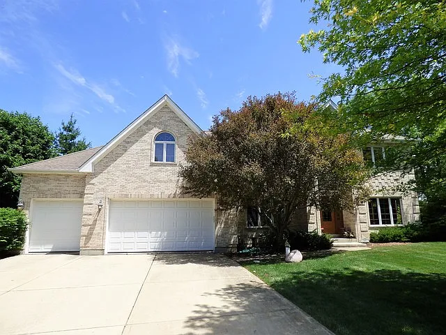 304 Briargate Ln photo 1