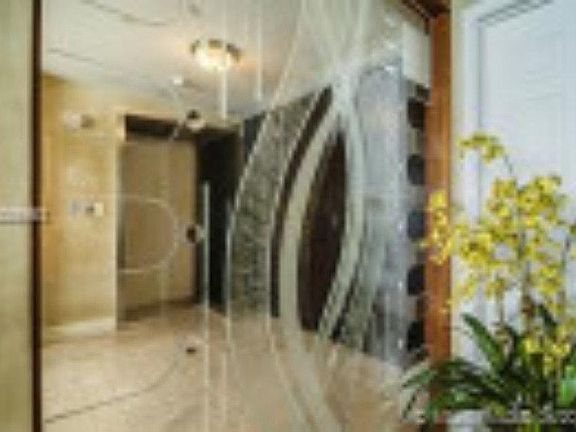 5th image of 1643 Brickell Ave #L1504