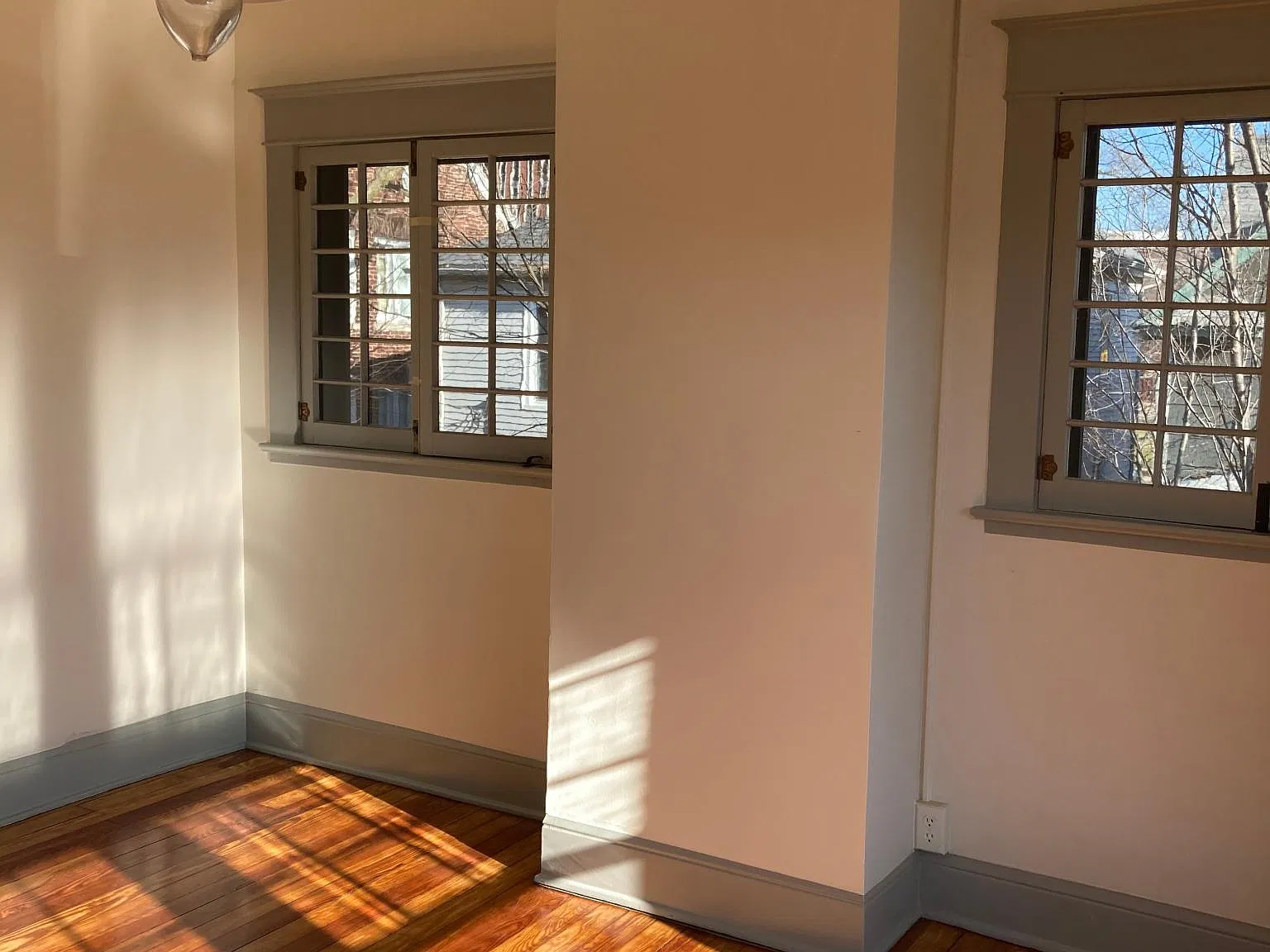 309 W Marion St — Photo 2