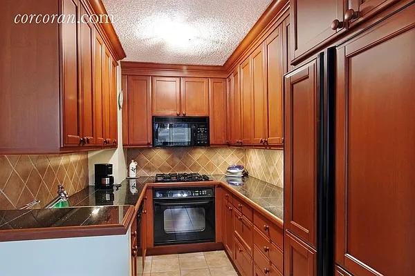 Rented by Corcoran | media 12