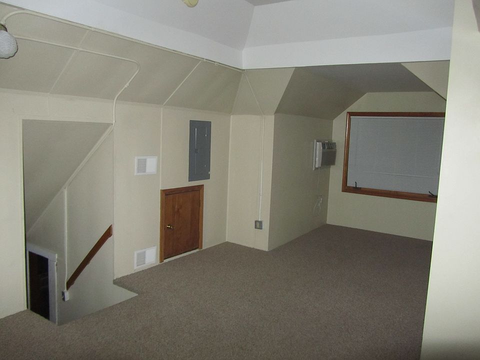 Private Attic BDRM