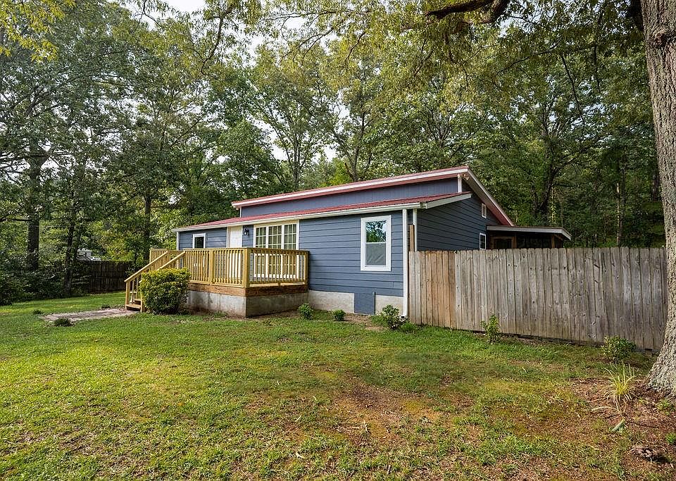 1st image of 251 Martin Rd SW