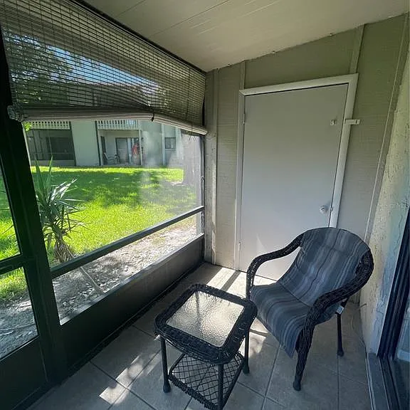 134 Springwood Cir #B — Photo 12
