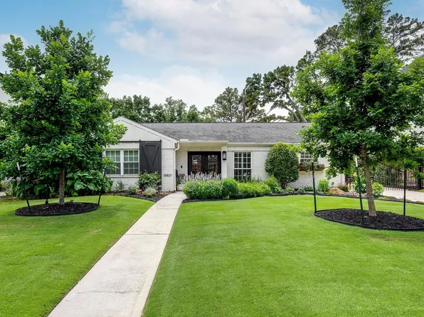13827 Myrtlea Dr, Houston, TX 77079