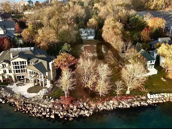 3540 N Surfside Dr, Pt Clinton, OH 43452