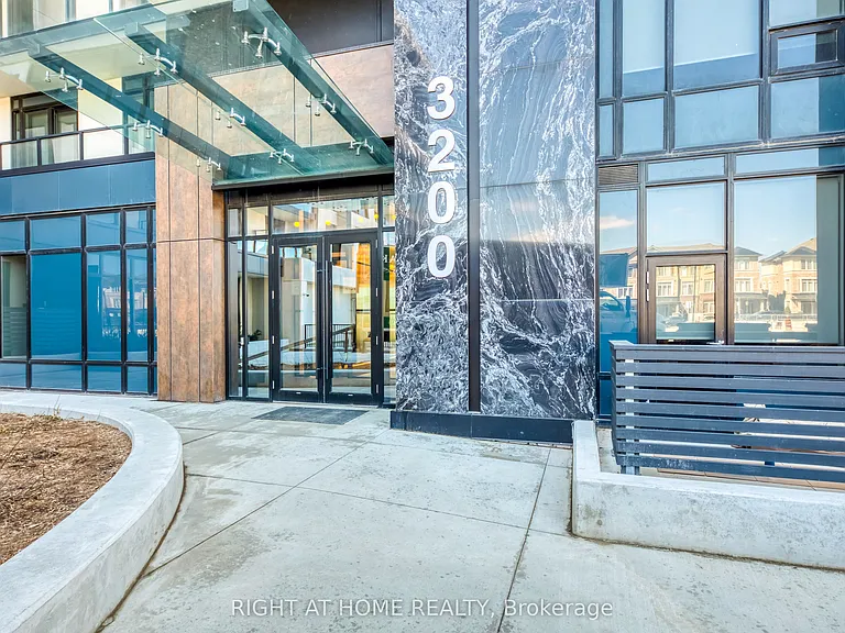 3200 William Coltson Ave #521 — Photo 2