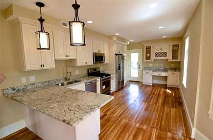 2nd image of 20 Raven St #3