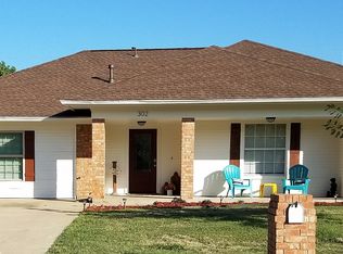 302 Etta Ave, Waxahachie, TX 75165