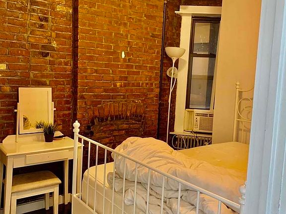 4th image of 93 Henry St #Cc