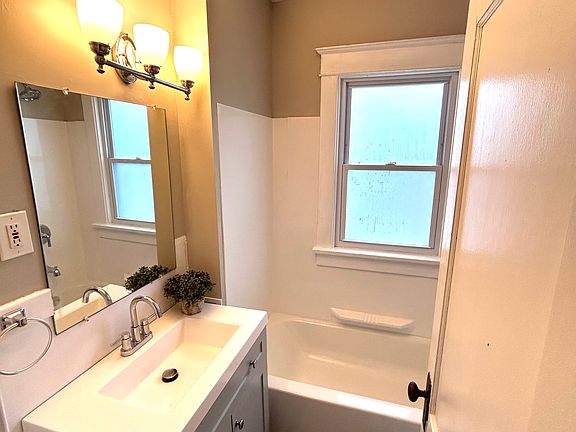 5th image of 24 Wilbury Pl