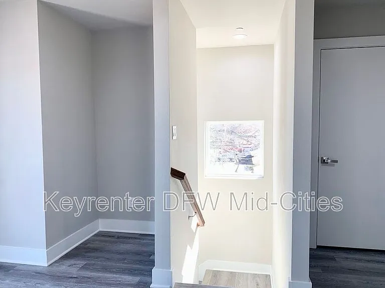 1427 Pearson St — Photo 30