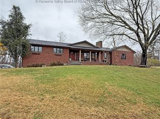 1548 Skyline Rd, Charleston, WV 25314